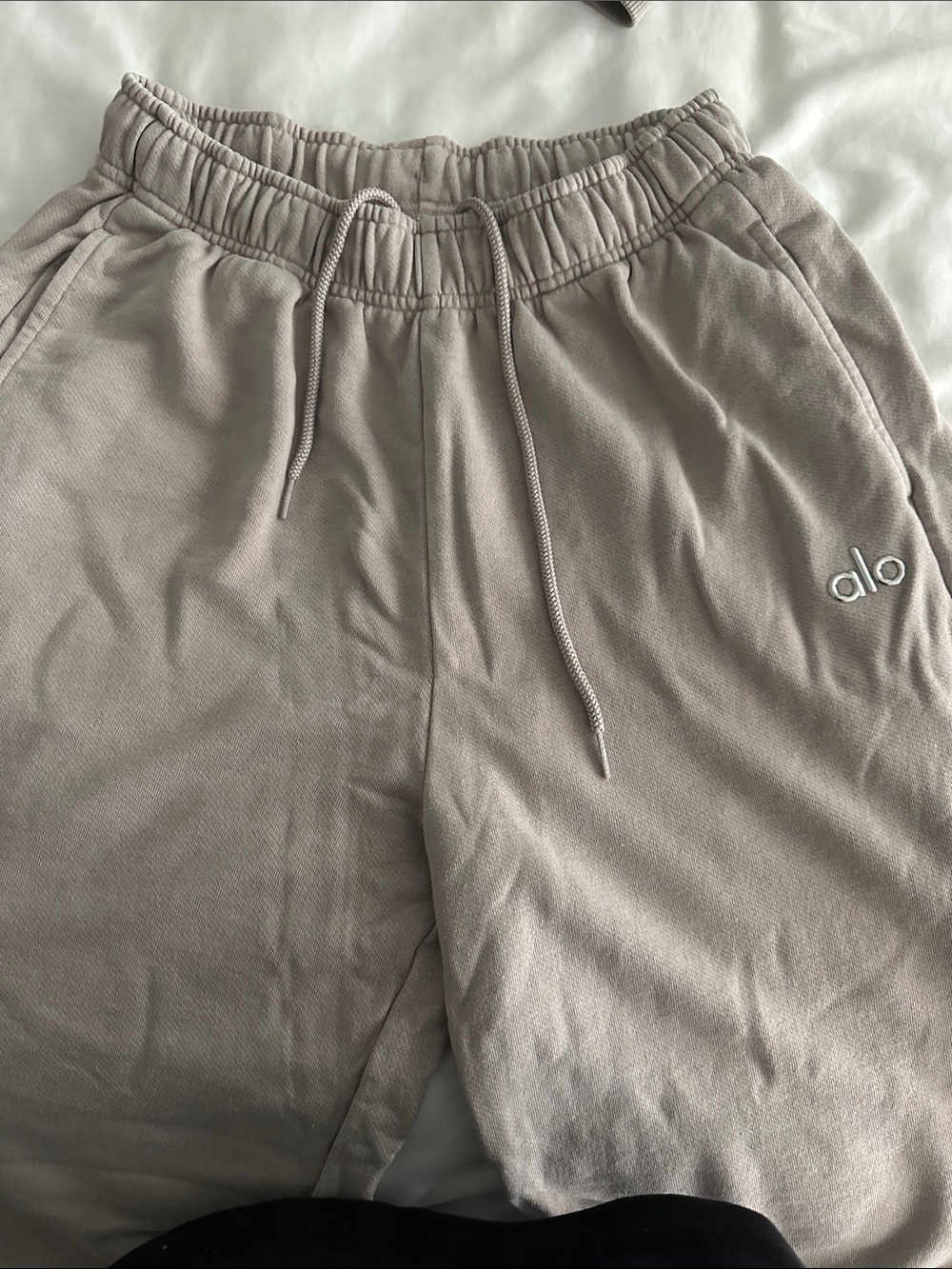 ALO Yoga Taupe Cozy Sweatshirt & Jogger Swetpant Set- Size - Picture 9 of 12